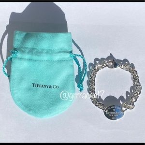 AUTH Tiffany & Co. Retired oval tag bracelet✨